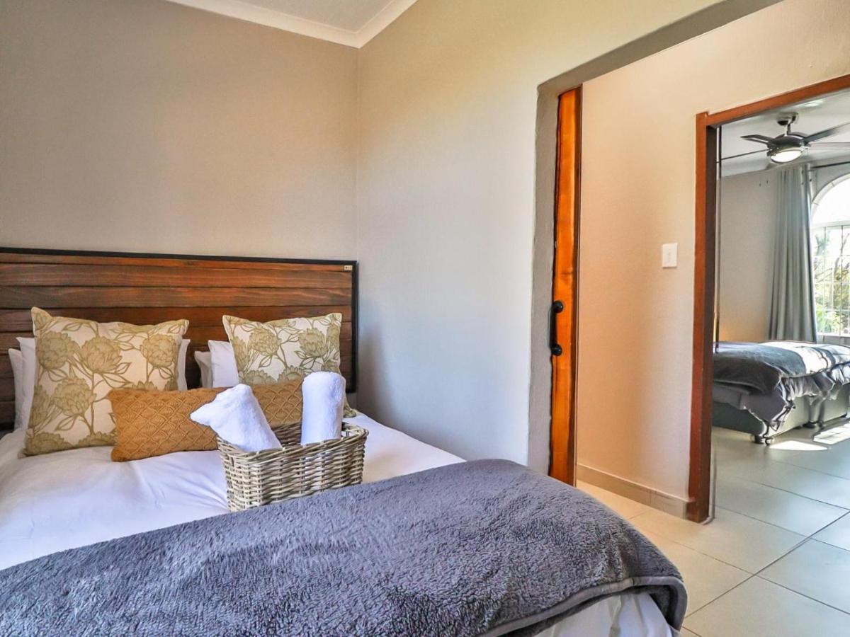 Featherwood Farm & Nyala Lodge Rayton Dış mekan fotoğraf